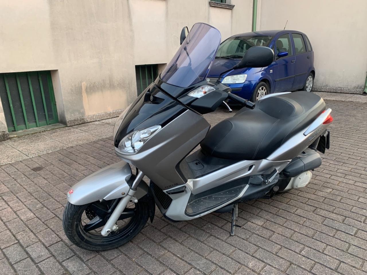 Yamaha X-Max 250 Sport