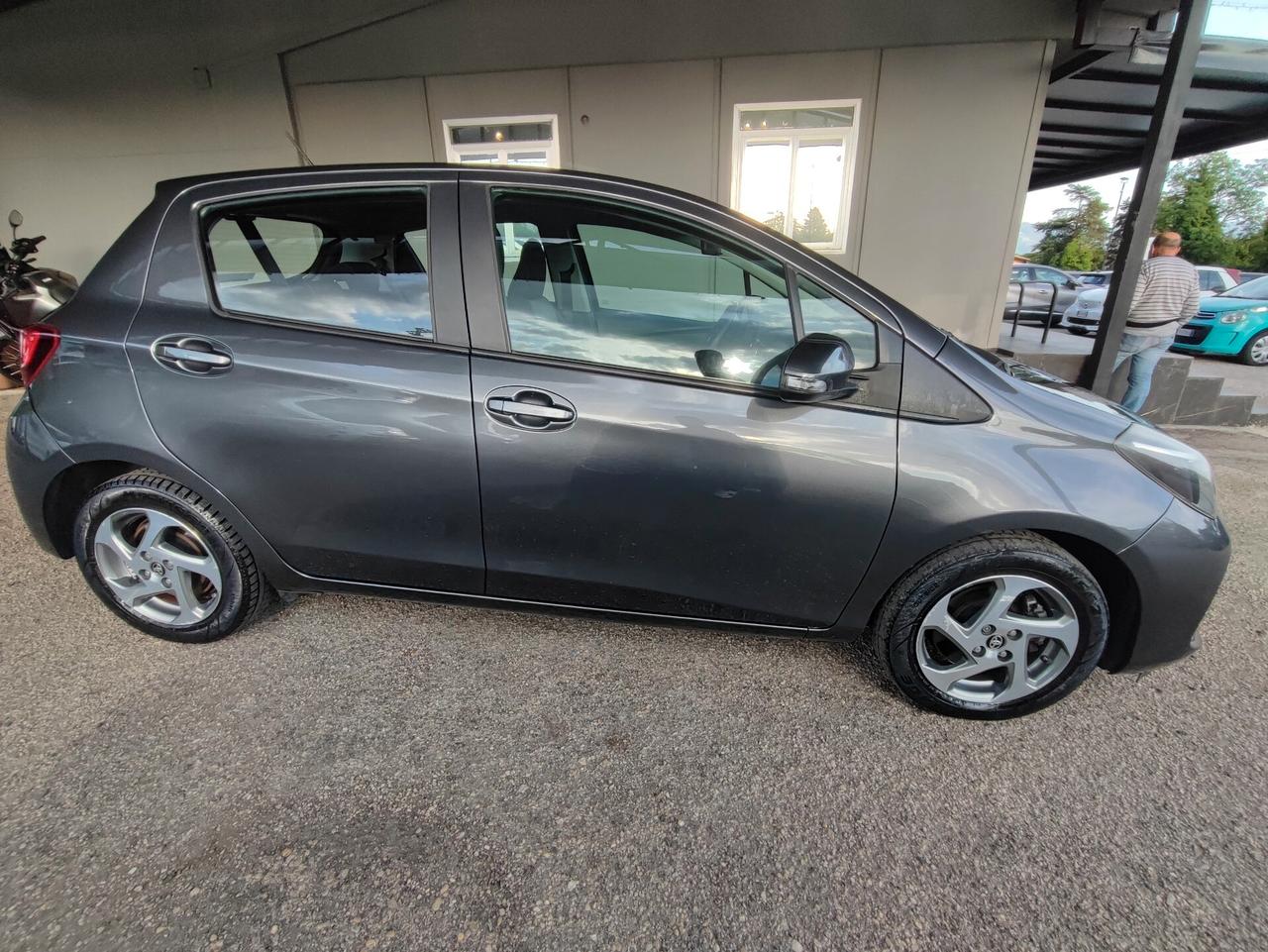 Toyota Yaris 1.5 Hybrid 5 porte Active