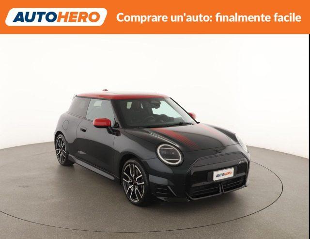MINI Cooper SE JCW