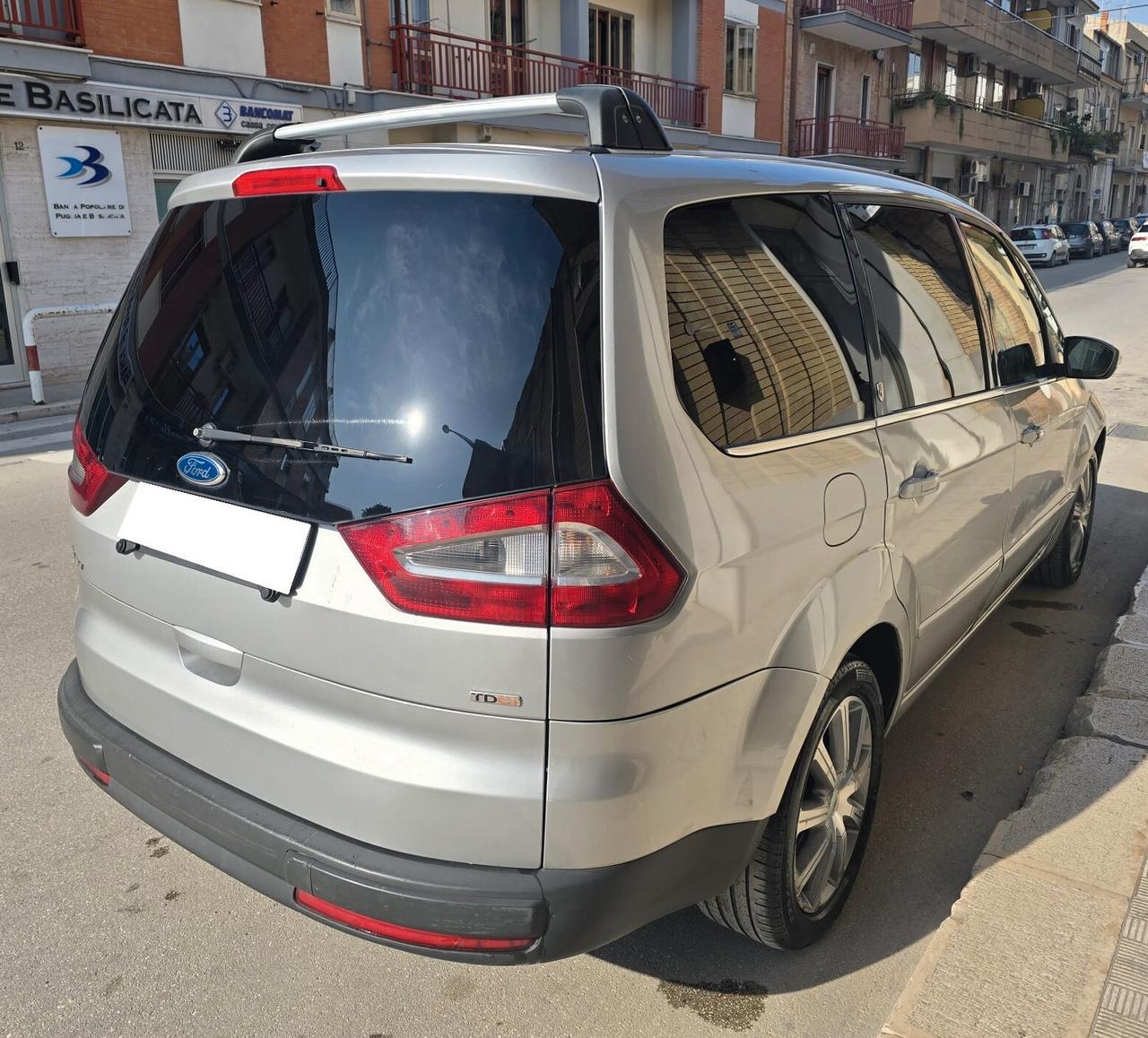 Ford Galaxy 2.0 TDCi 140 cv Ghia