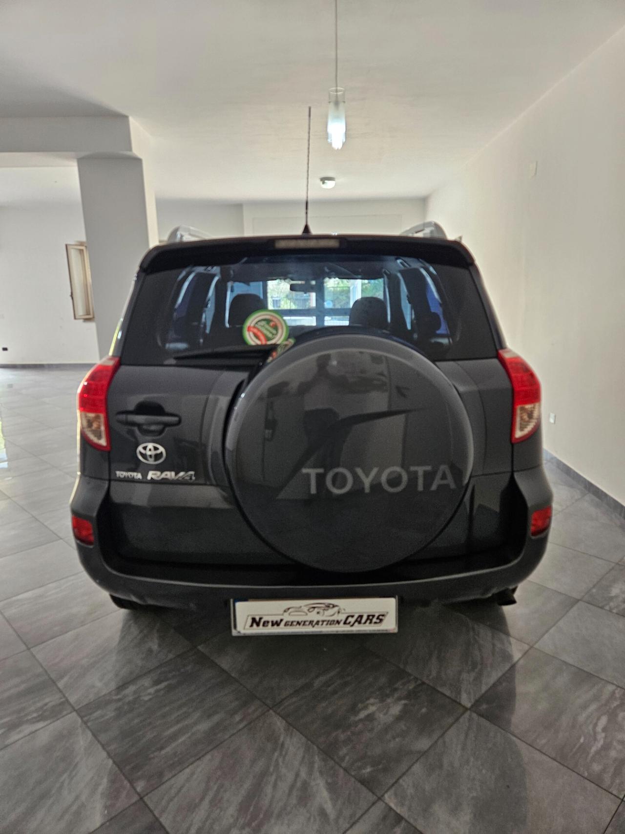 Toyota RAV 4 RAV4 2.2 D-4D 136 CV Sol