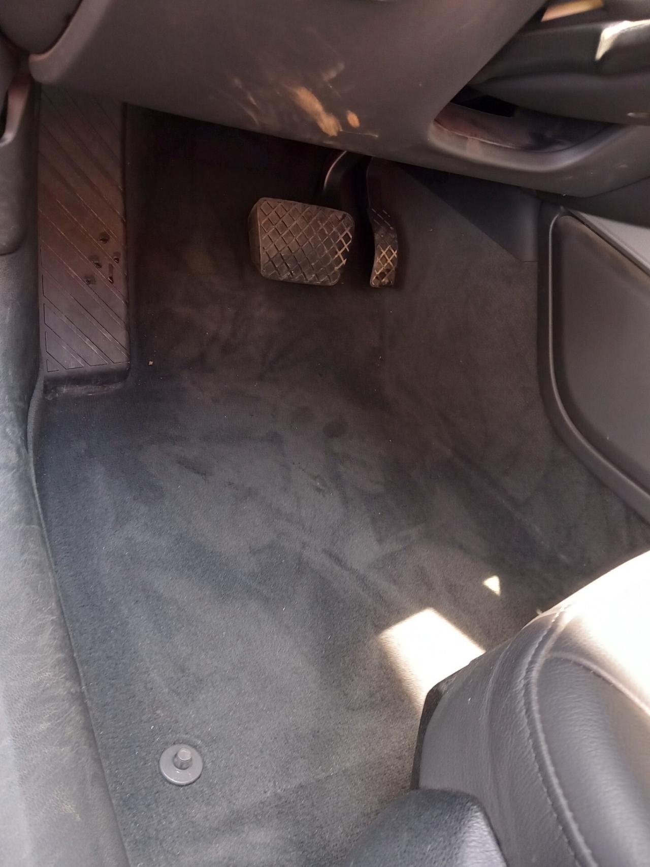 Audi A6 Avant 2.0 TDI 177 CV multitronic Ambiente