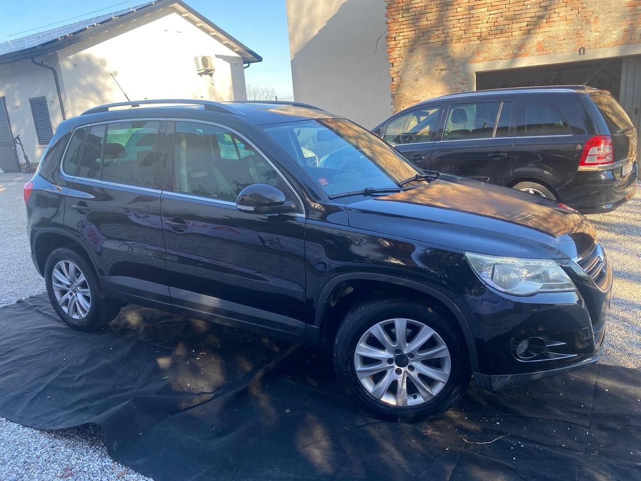 Volkswagen Tiguan 2.0 16V TDI DPF Sport & Style (18°)