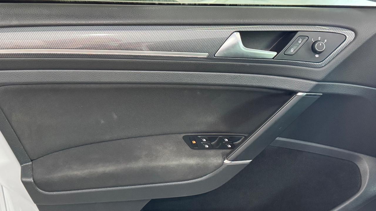 Volkswagen Golf 1.6 TDI 116 CV R-Line-2017