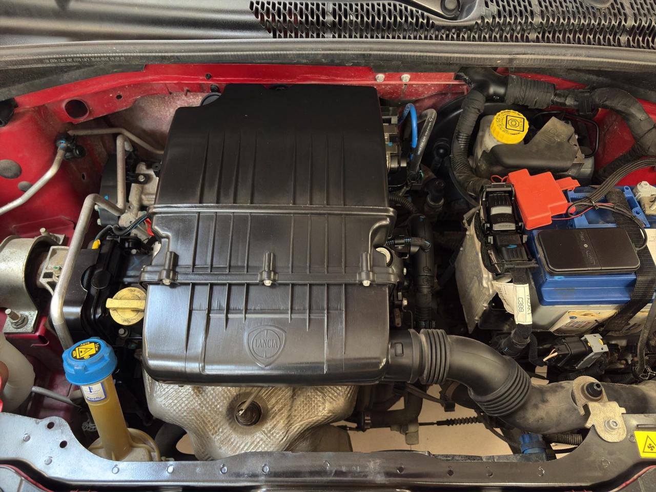 Lancia Ypsilon 1.2 Silver 69cv