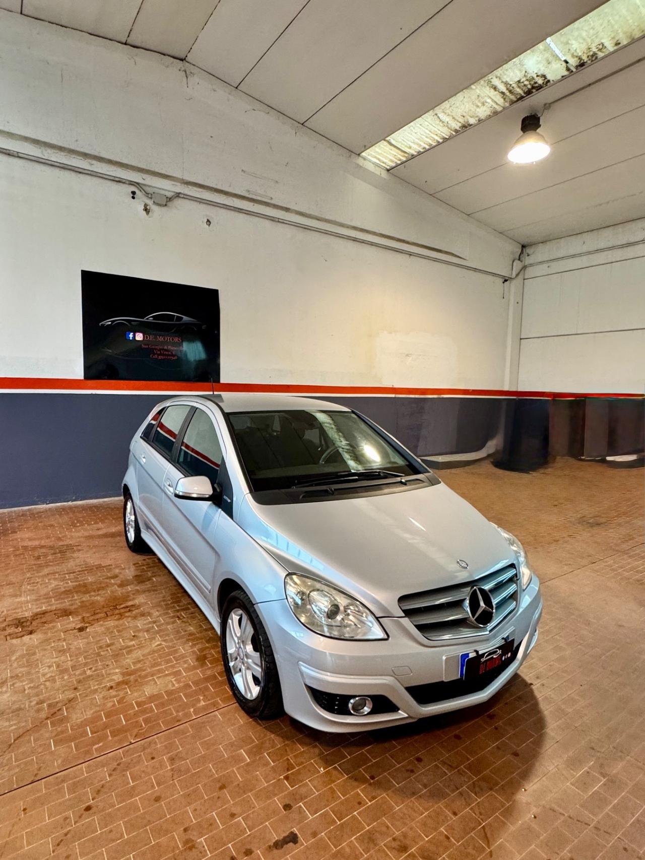 Mercedes-benz B 180 BlueEFFICIENCY Executive