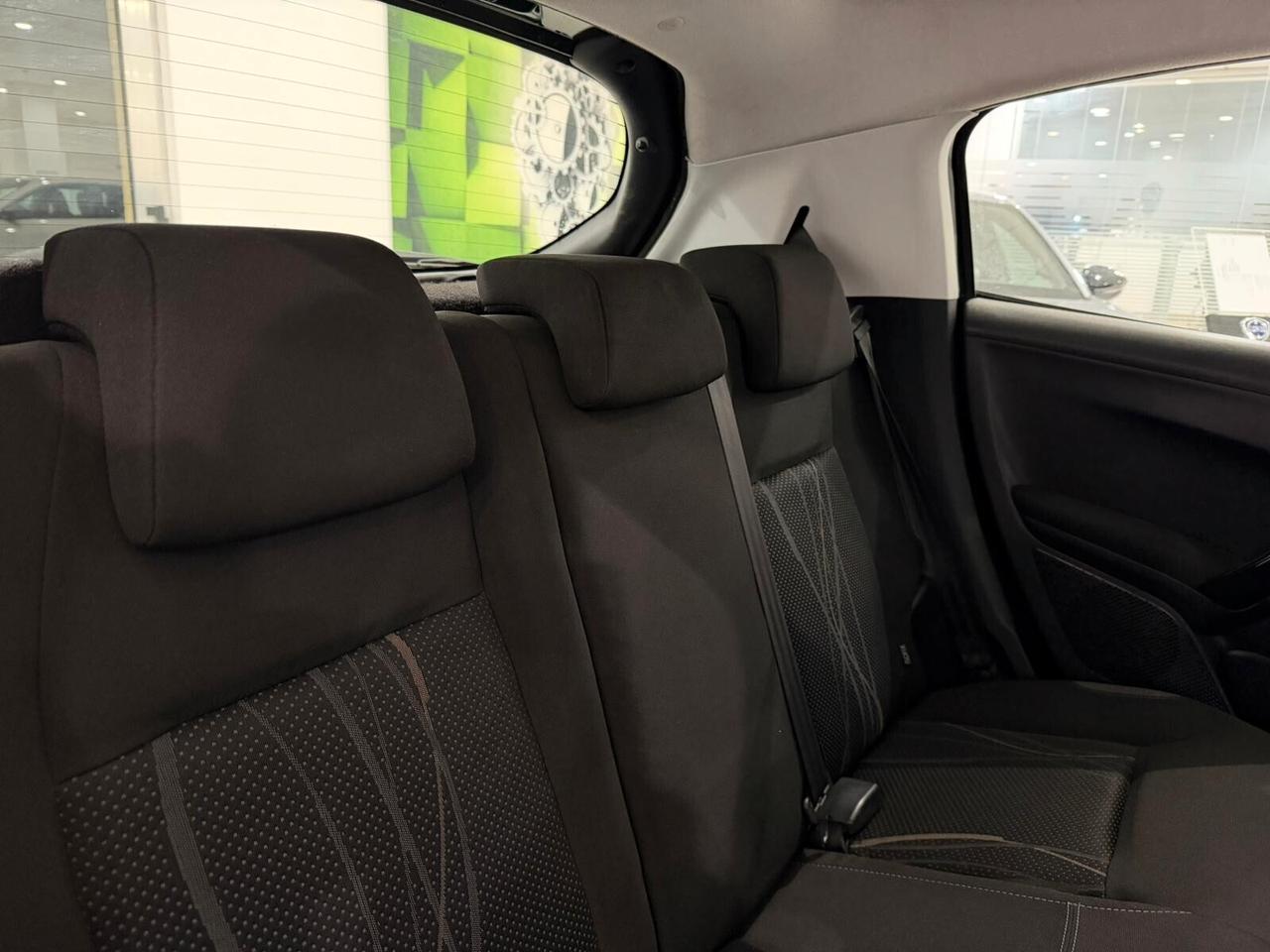 Peugeot 208 1.4 HDi 68 CV 5 porte Active