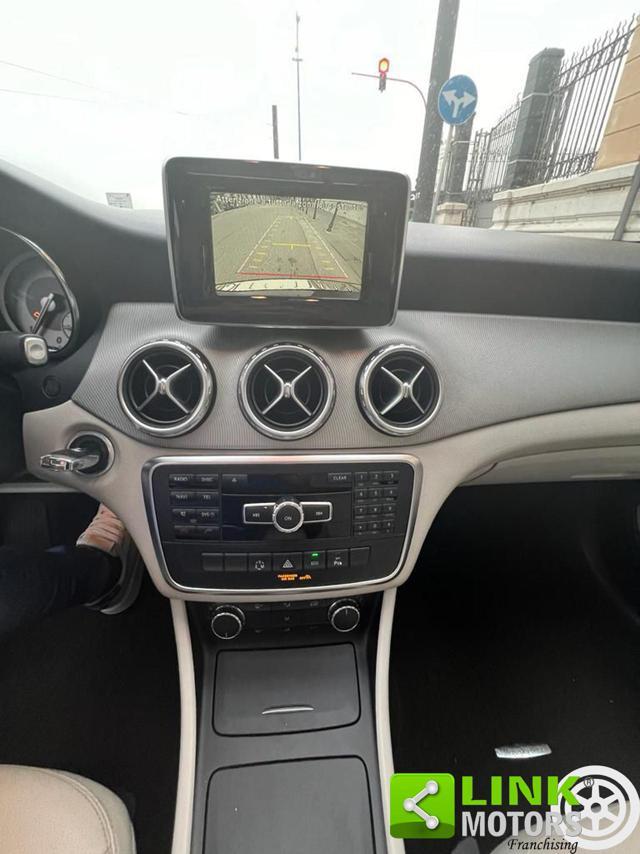 MERCEDES-BENZ GLA 200 CDI Automatic Sport