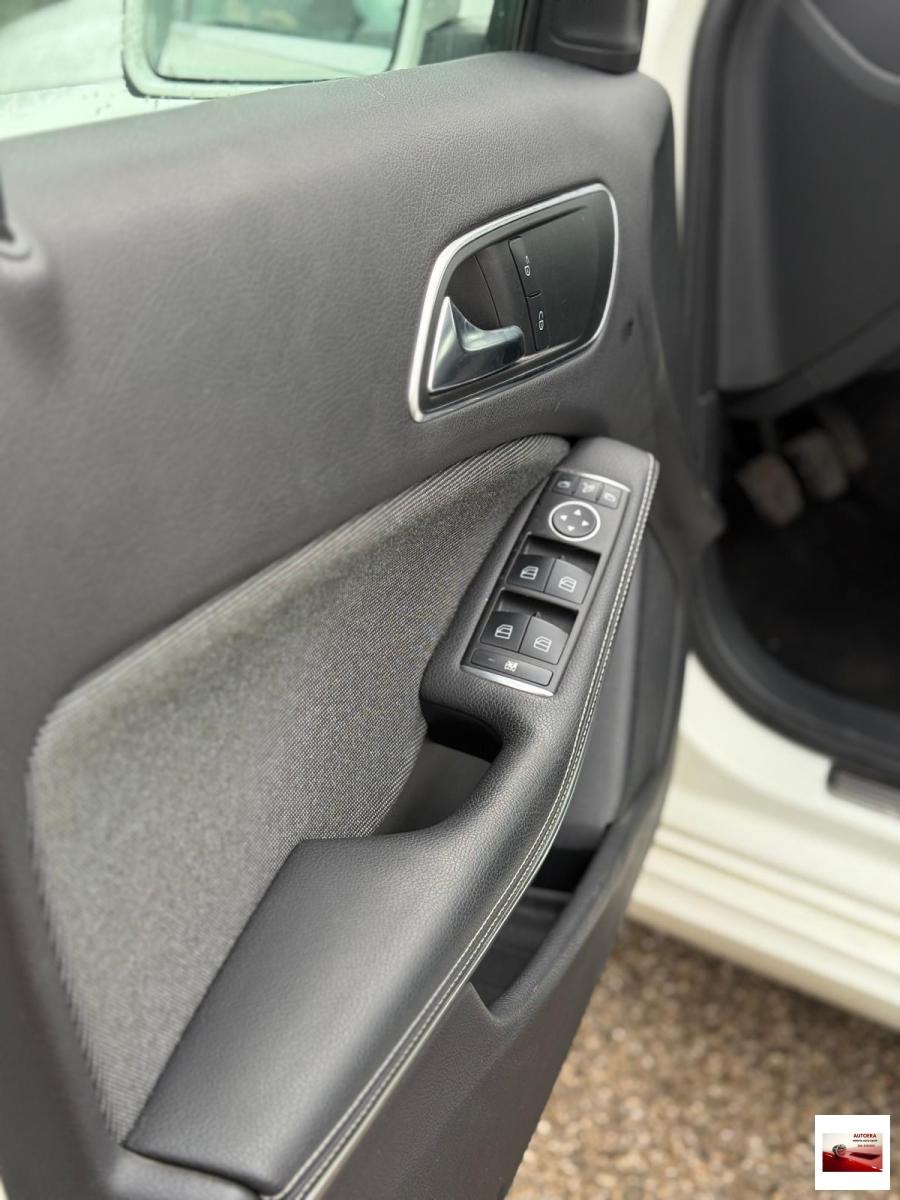 MERCEDES - Classe A - 160 CDI Premium