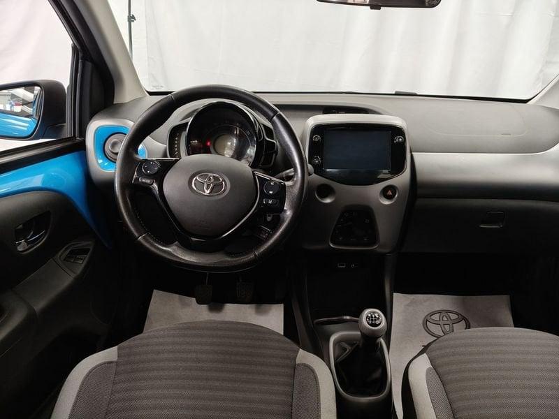 Toyota Aygo Connect 1.0 VVT-i 72 CV 5 porte x-play