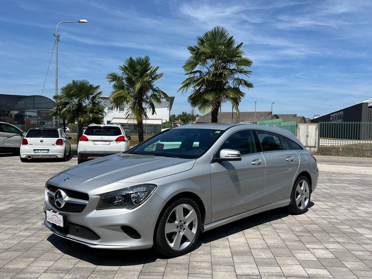 Mercedes -BenzCLA 220 d S.W. 4Matic Business FINANZIABILE