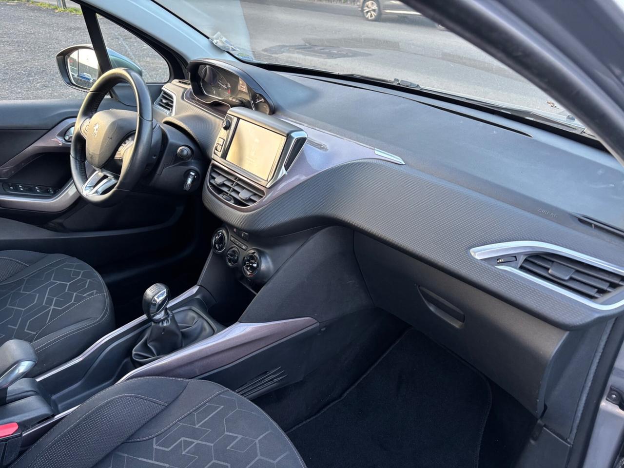 Peugeot 2008 1.6 hdi 92 cavalli Black Matt