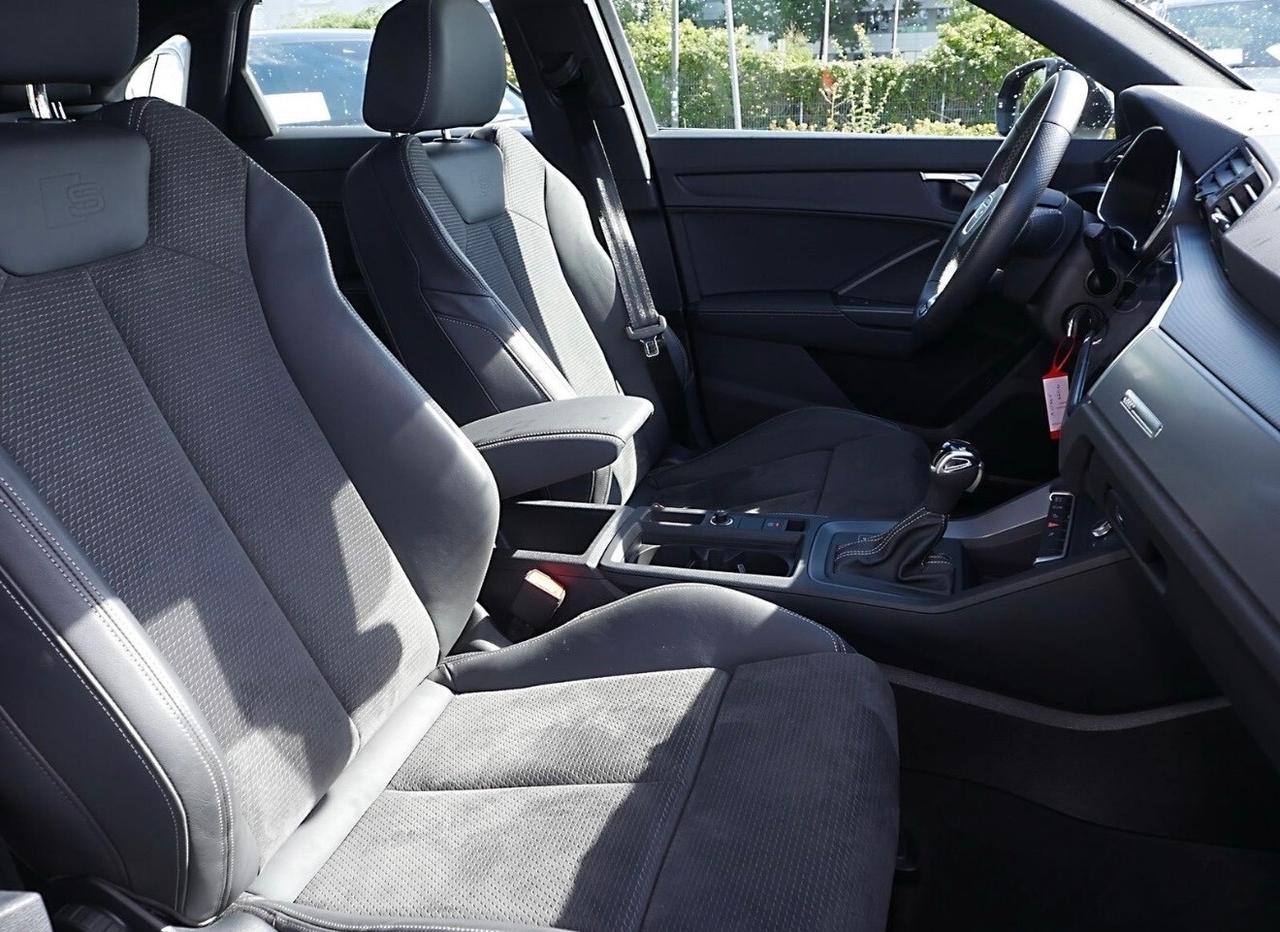 Audi Q3 SPB 45 TFSI e S tronic S line