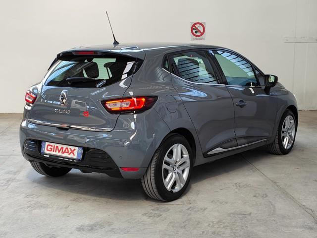 RENAULT Clio TCe 12V 75 CV 5 porte Moschino Zen