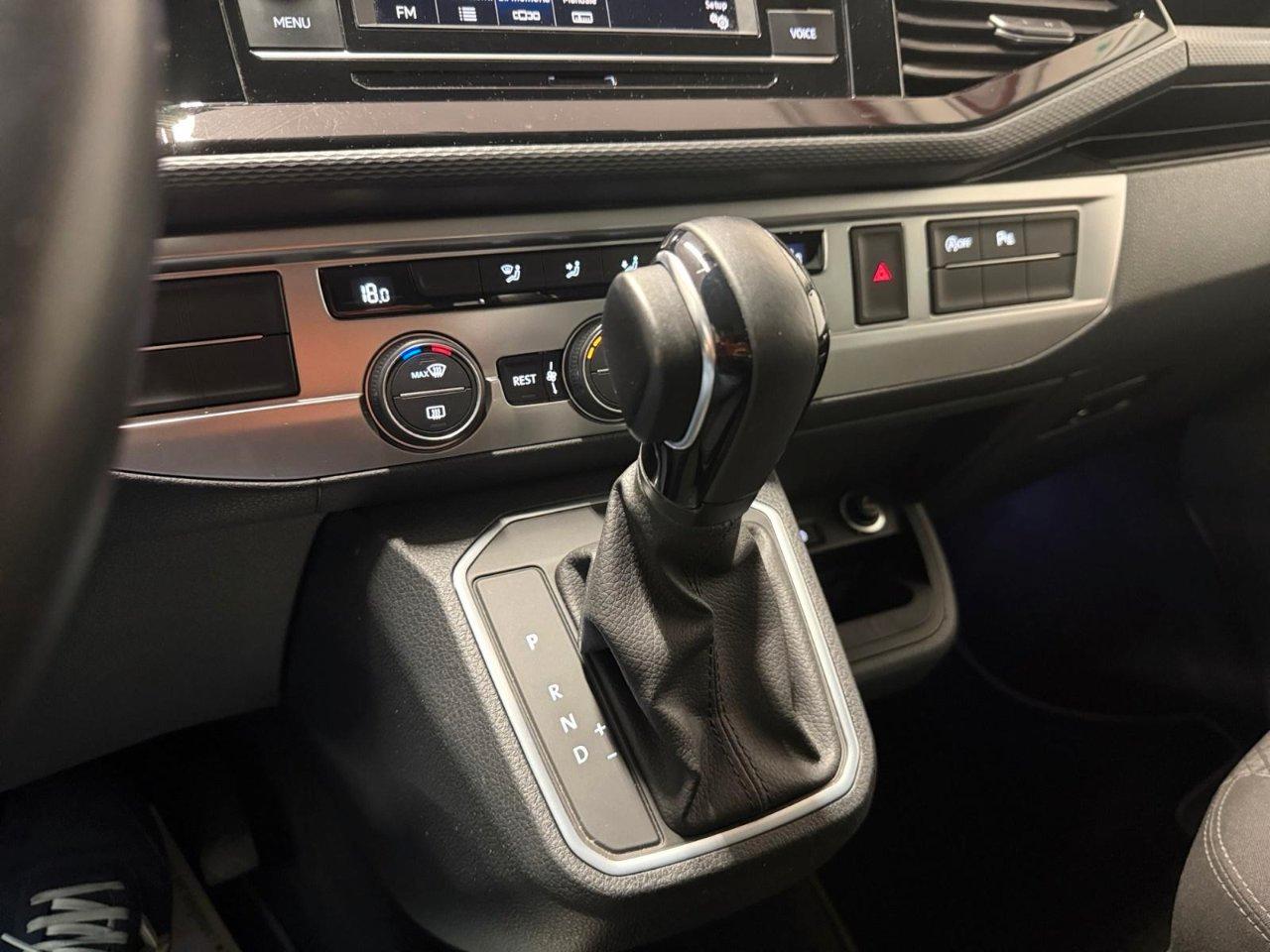 Volkswagen Multivan 2.0 tdi Trendline 150cv dsg 7p.ti