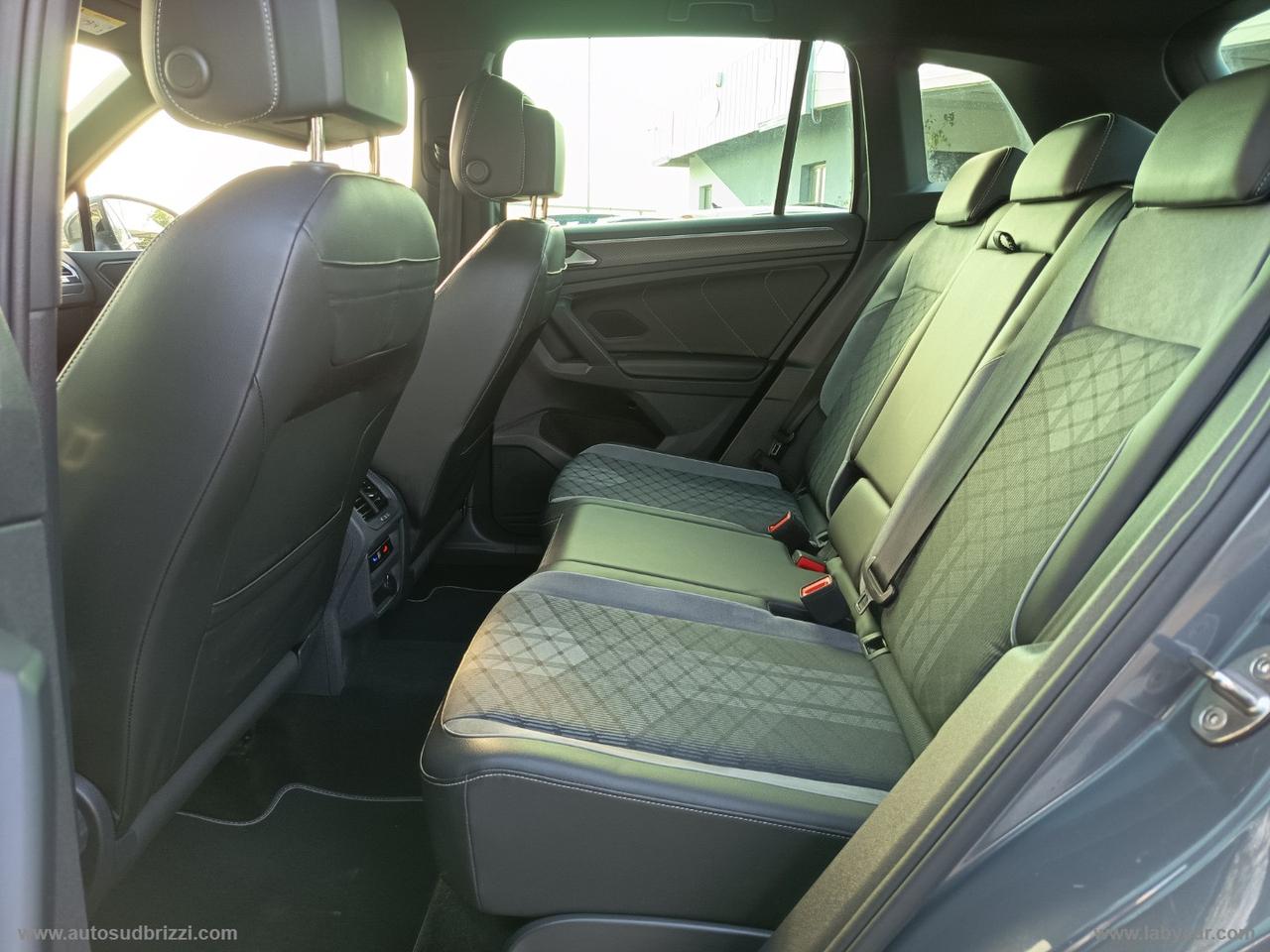 VOLKSWAGEN Tiguan 2.0 TDI 150CV SCR DSG R-Line