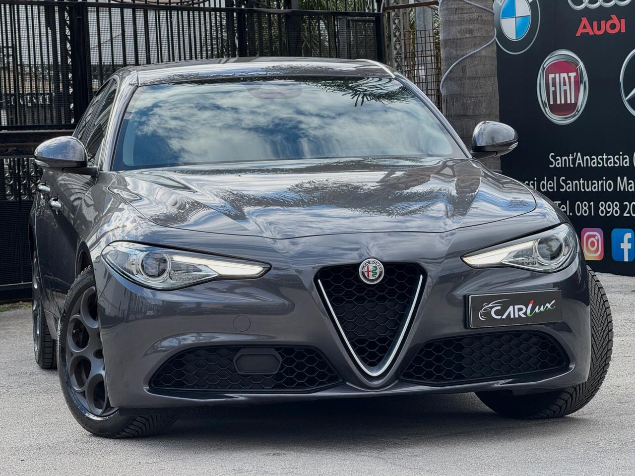 Alfa Romeo Giulia 2.2 T Business 136CV AT8 LED CAR PLAY