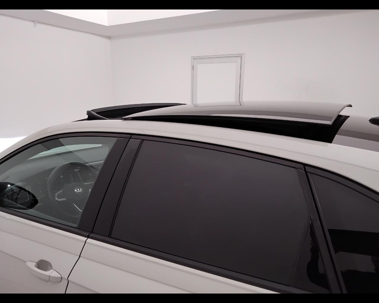 VOLKSWAGEN Taigo - Taigo 1.5 tsi R-Line 150cv dsg