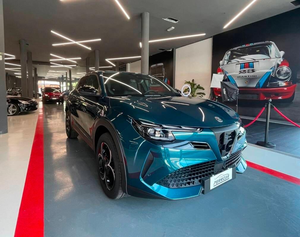 Alfa Romeo Junior 1.2 ibrida Speciale 145cv edct6