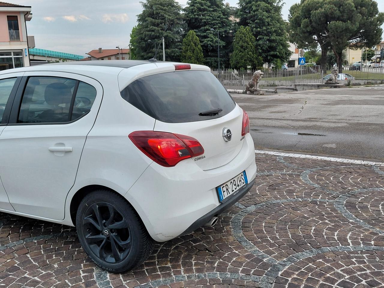 Opel Corsa 1.4 90CV GPL Tech 5 porte Innovation
