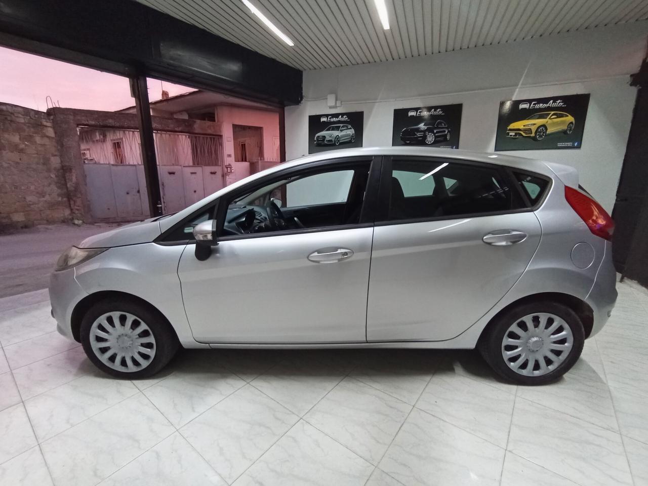 Ford Fiesta 1.2 benzina 2011 CON GARANZIA