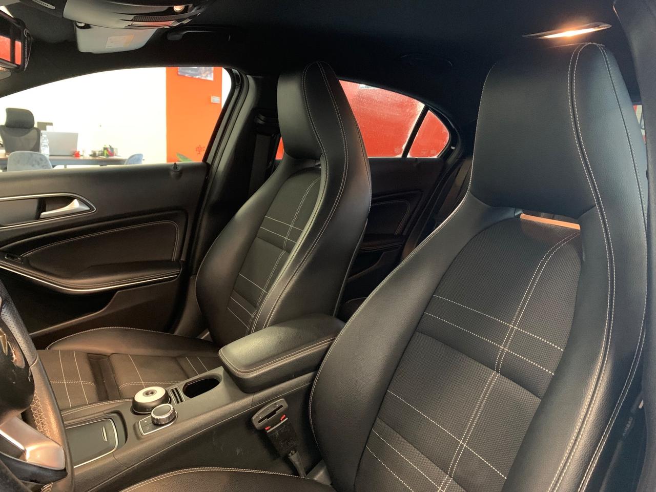 Mercedes-benz A 200 d Automatic 4Matic Sport AMG Line