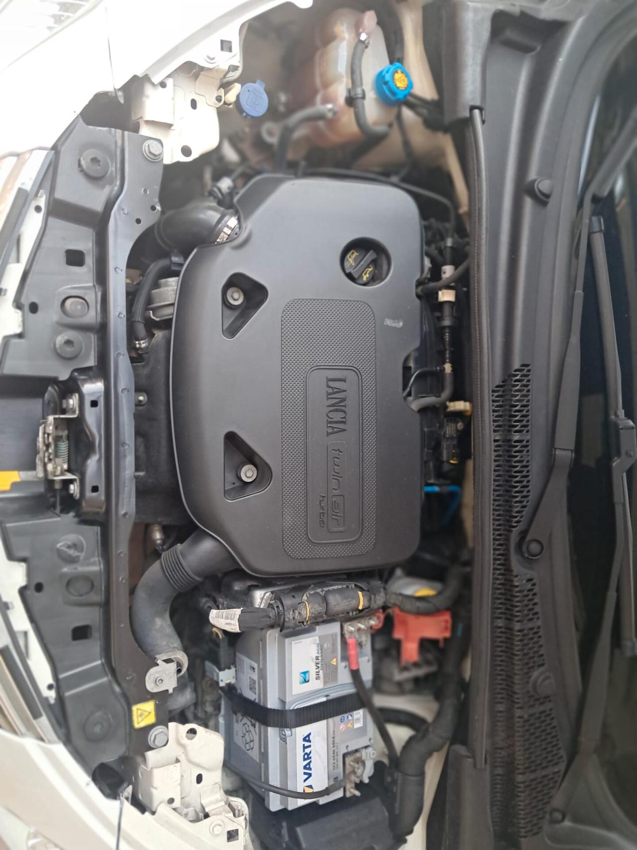 LANCIA YPSILON METANO-NEOPATENTATI-Euro5650-