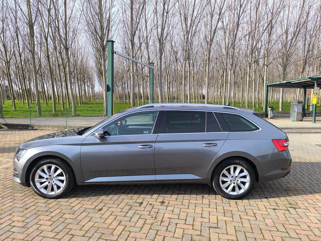 Skoda Superb 2.0 TDI EVO 150 CV SCR DSG Wagon Executive