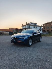 Alfa Romeo Stelvio 2.2 Turbodiesel 160 CV AT8 RWD