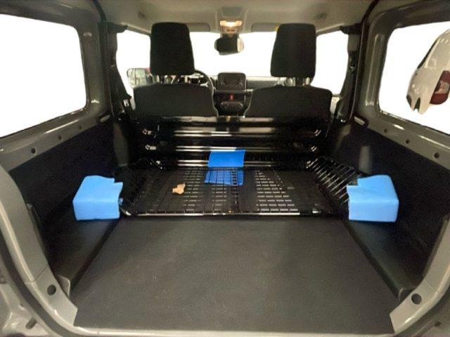 SUZUKI Jimny 1.5 5MT PRO (N1)