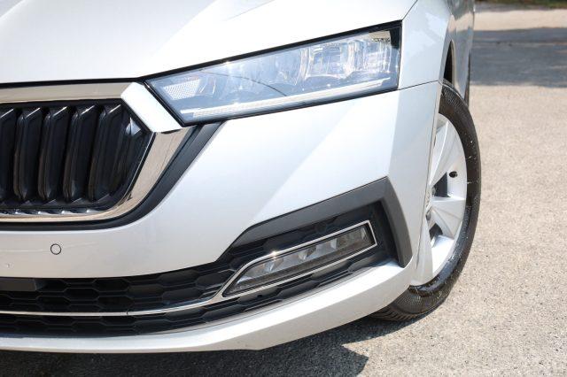 SKODA Octavia 2.0 TDI EVO SCR 150 CV DSG Wagon Executive ACC Led