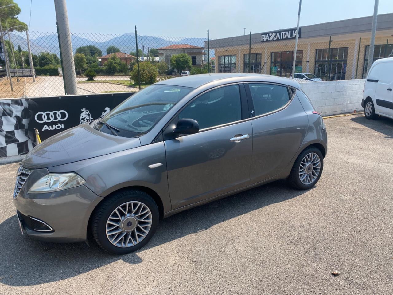 Lancia Ypsilon Oro