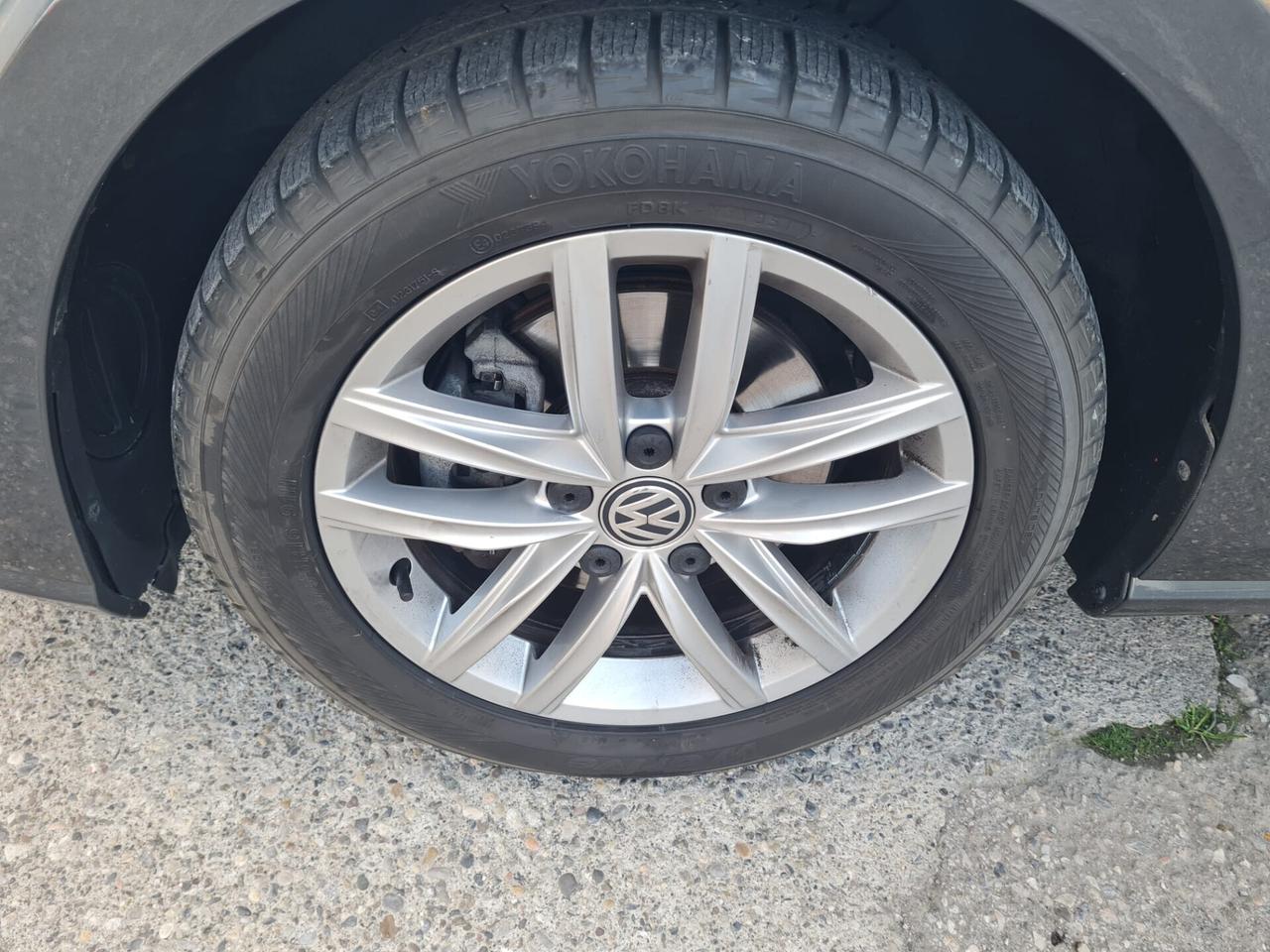 Volkswagen Golf 1.5 TGI DSG 5p. Business METANO SCAD 2028