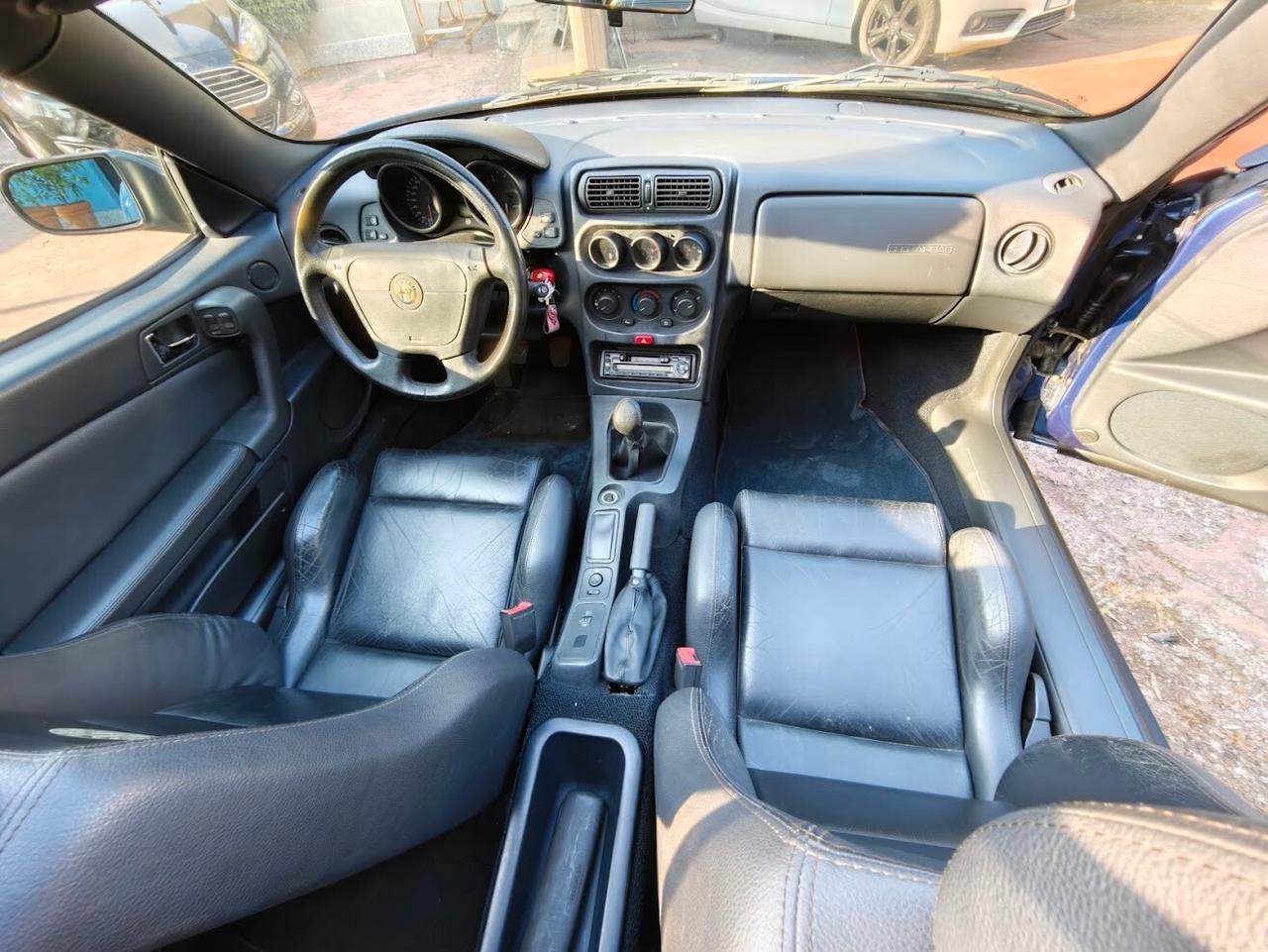 Alfa Romeo GTV Spider 2.0i 16V Twin Spark cat