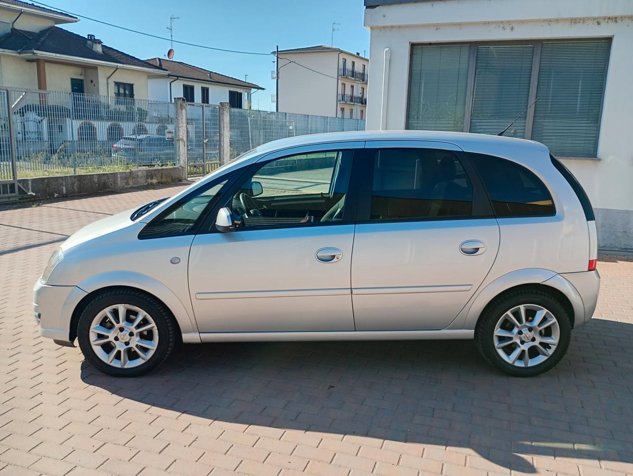 Opel Meriva 1.6 16V Cosmo