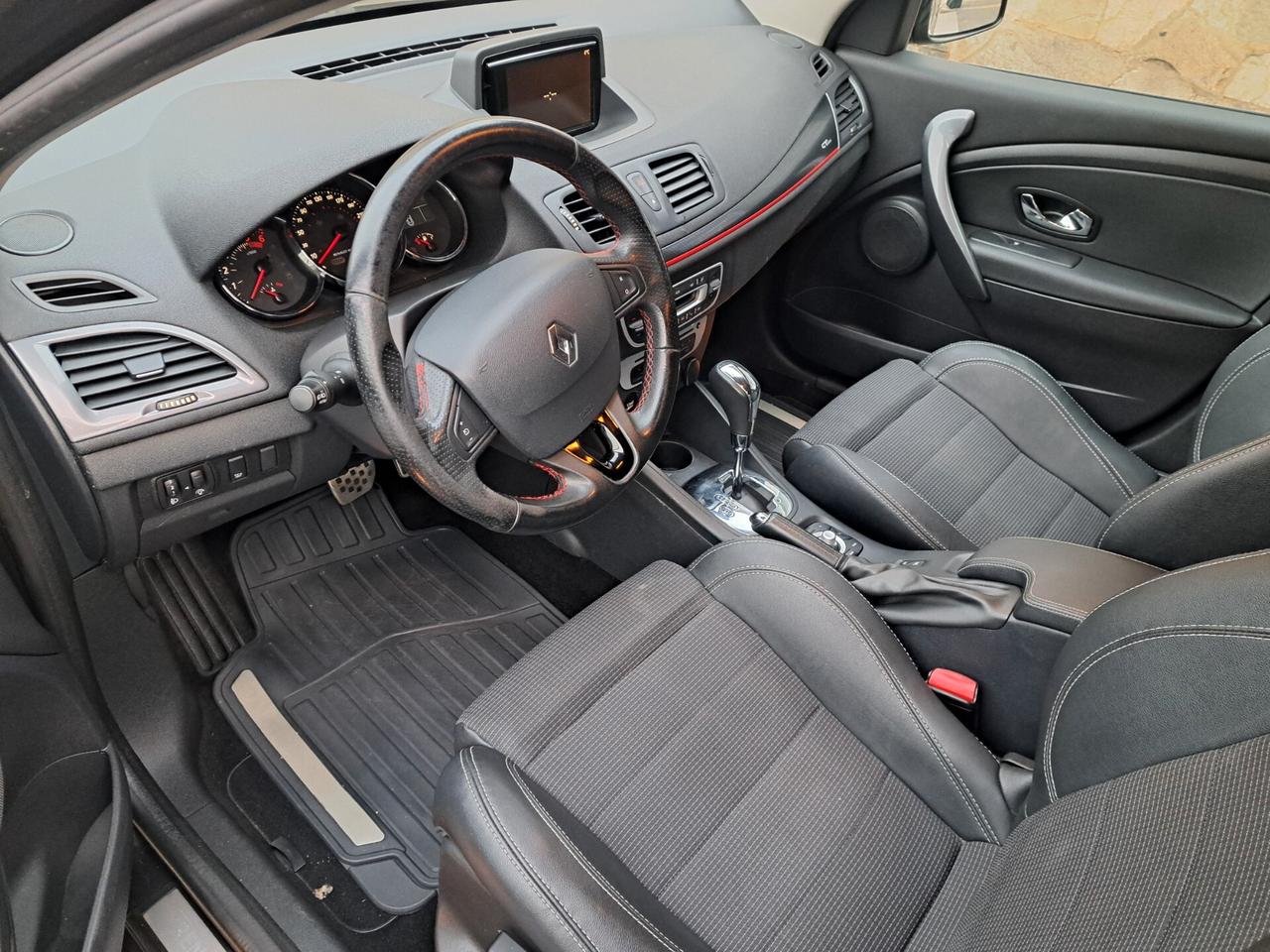 Renault Megane Mégane Coupé 1.5 dCi 110CV EDC Energy GT Line