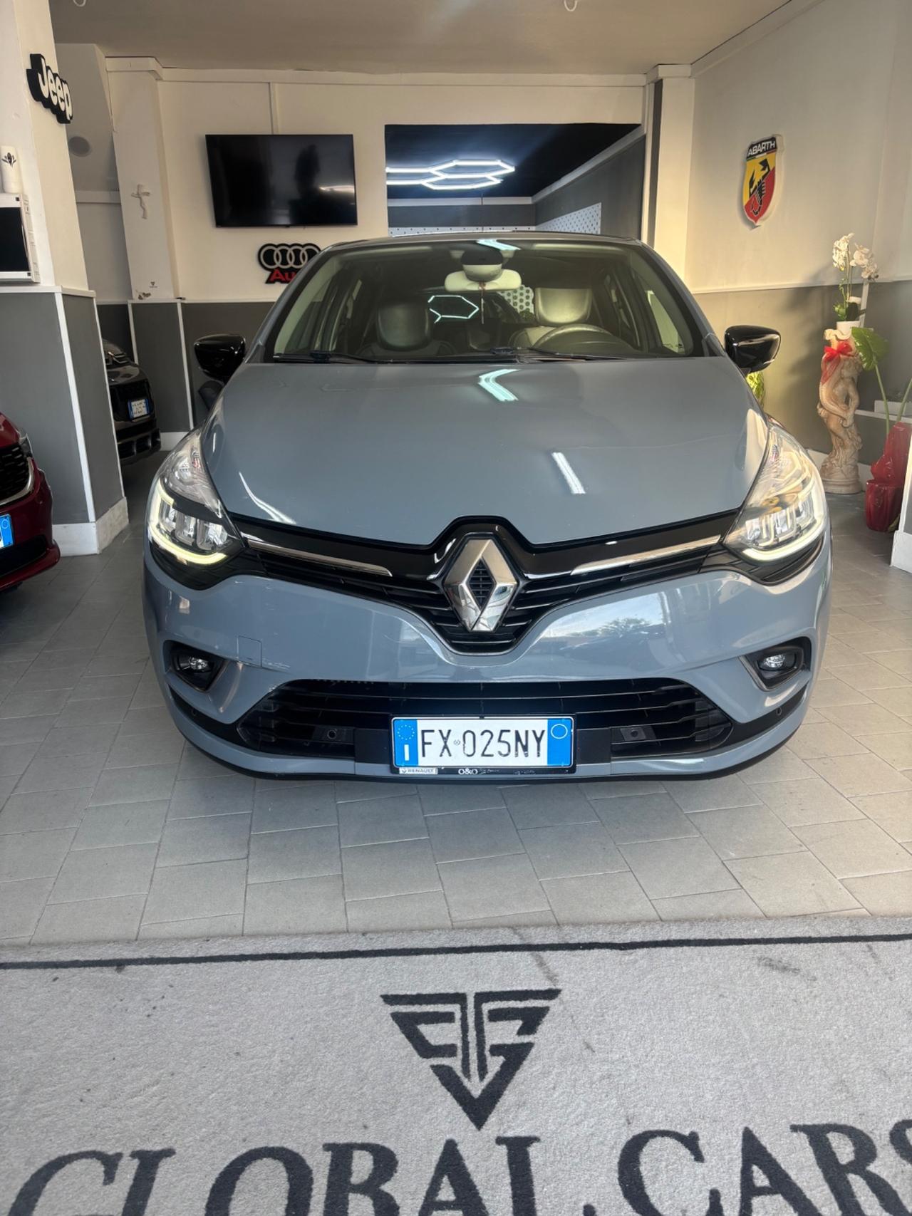 Renault Clio TCe 12V 90 CV GPL 5 porte Moschino Intens