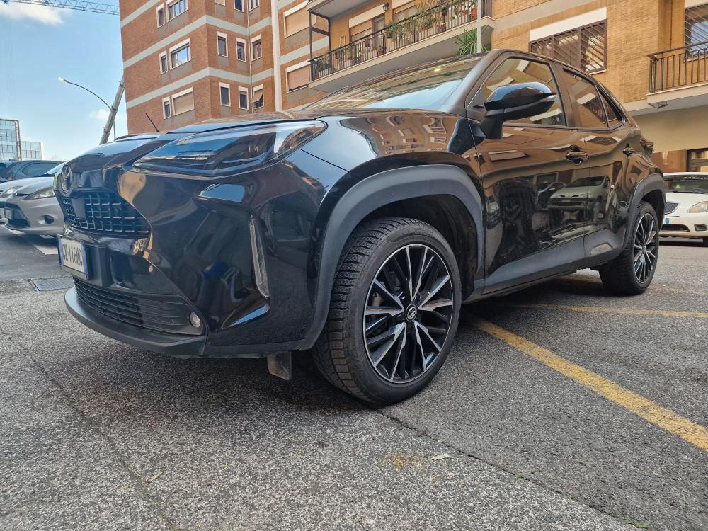 Toyota Yaris Cross 1.5h Lounge fwd 116cv e-cvt