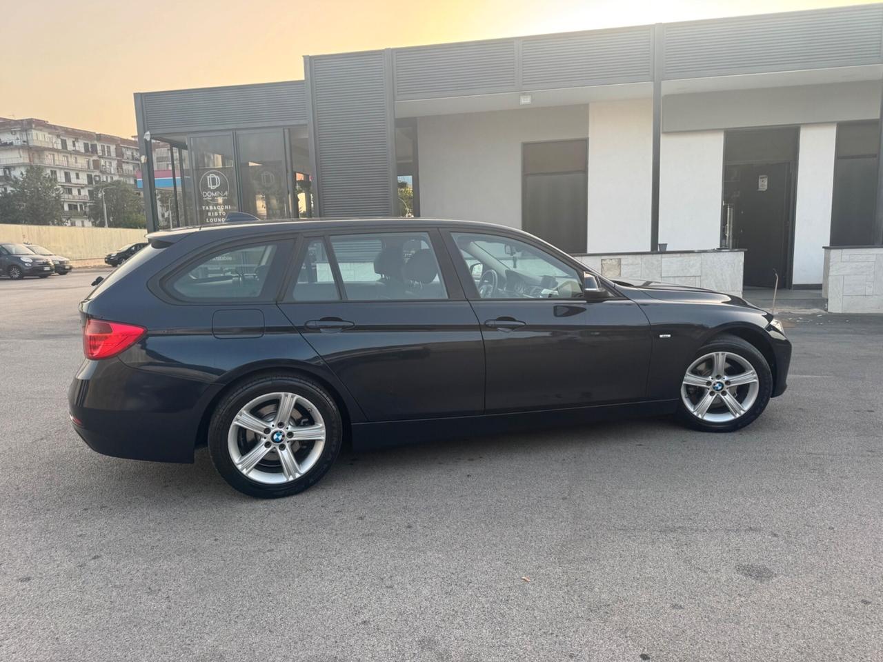 Bmw 316d Touring Luxury Automatica