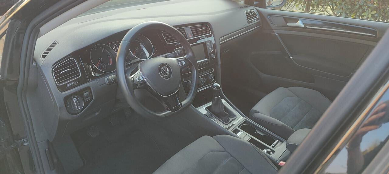 Volkswagen Golf 1.6 TDI 5p. Highline BlueMotion Technology