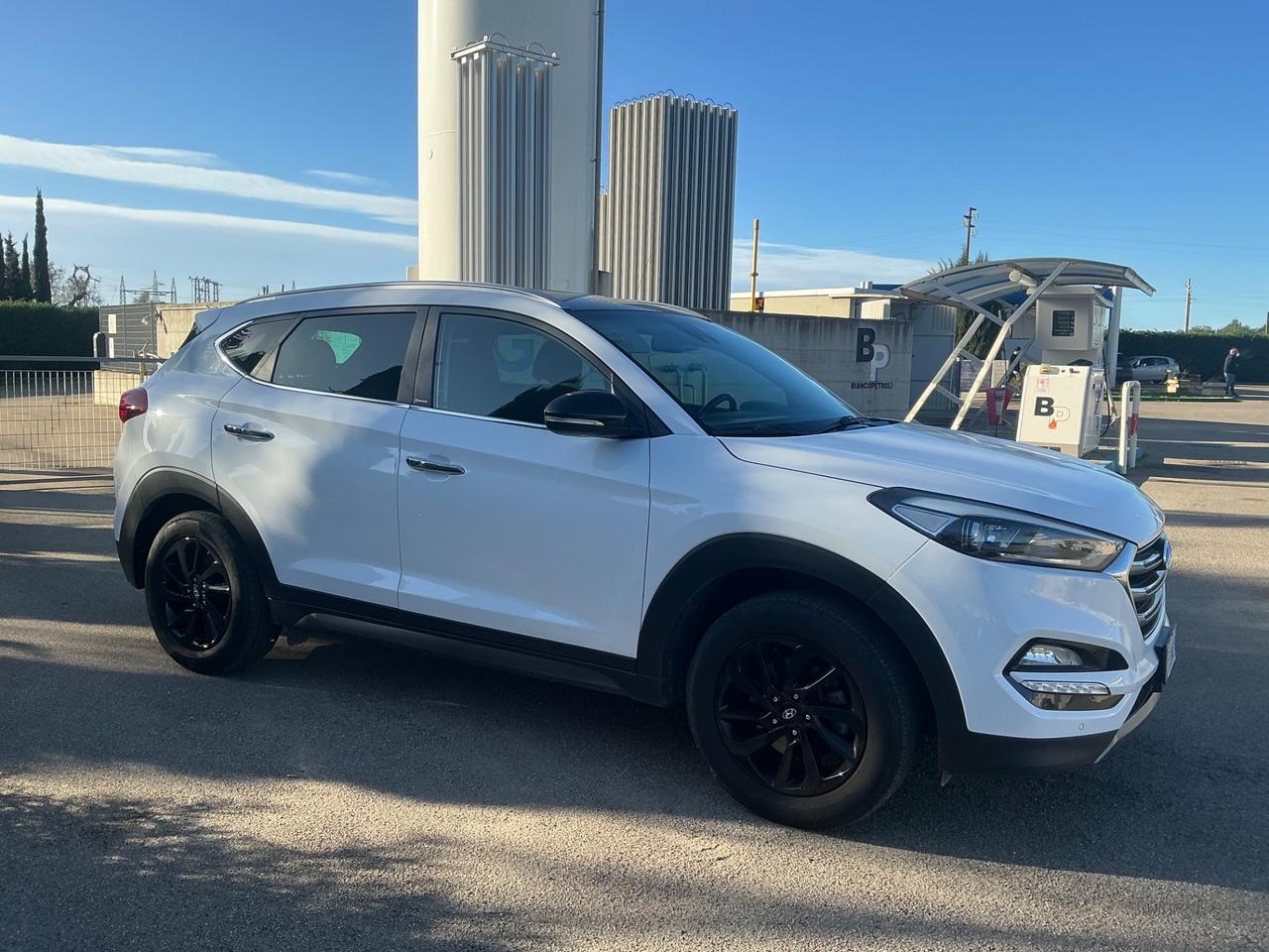 HYUNDAI TUCSON 1.7 CRDI XPOSSIBLE-3/2017