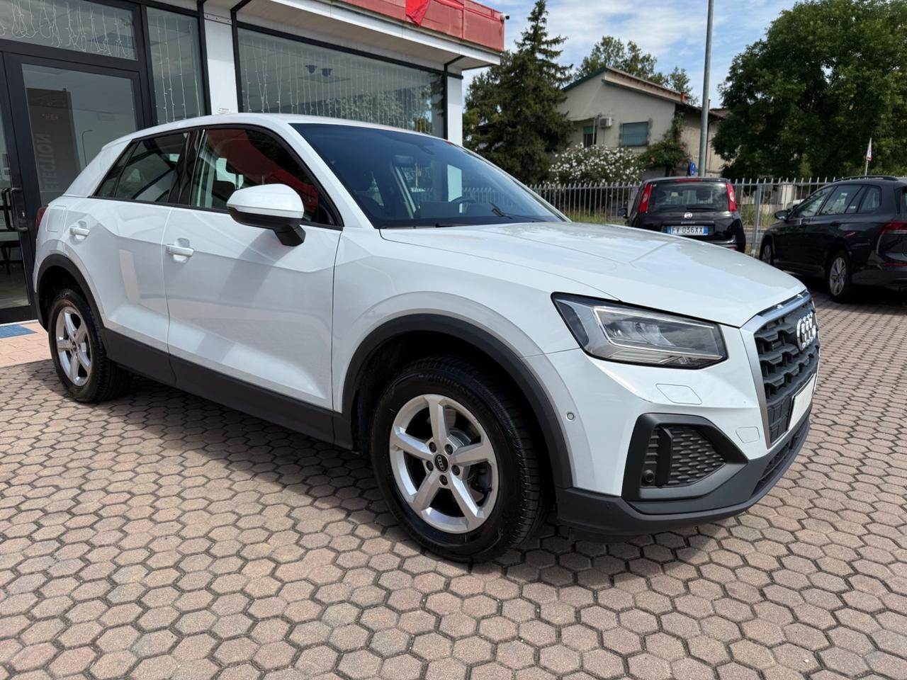 Audi Q2 35 TDI quattro S tronic Business