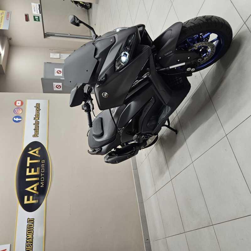 Yamaha T-Max 560 - 2024