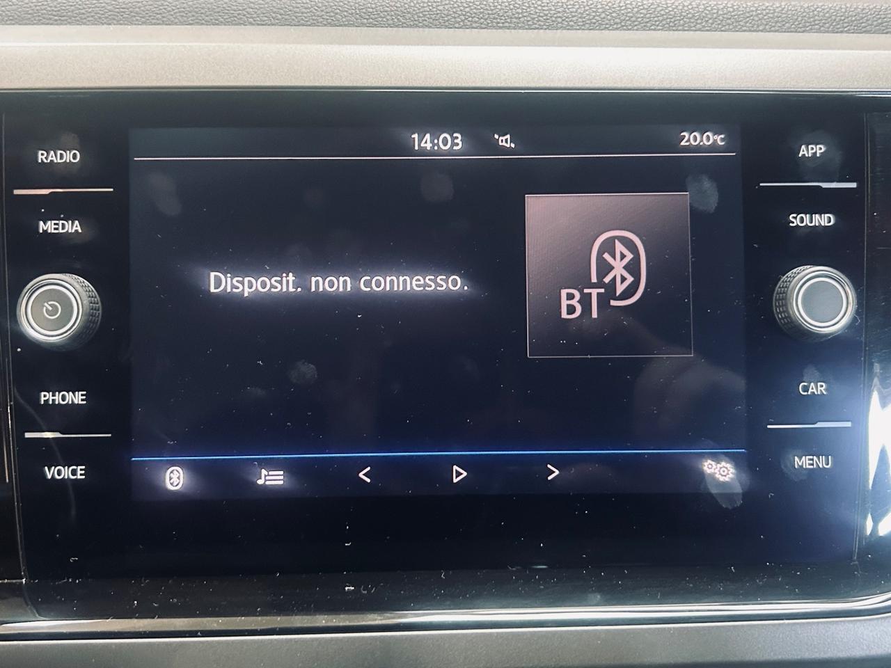 VW Polo 1000cc benzina x neopatentati 119000 km