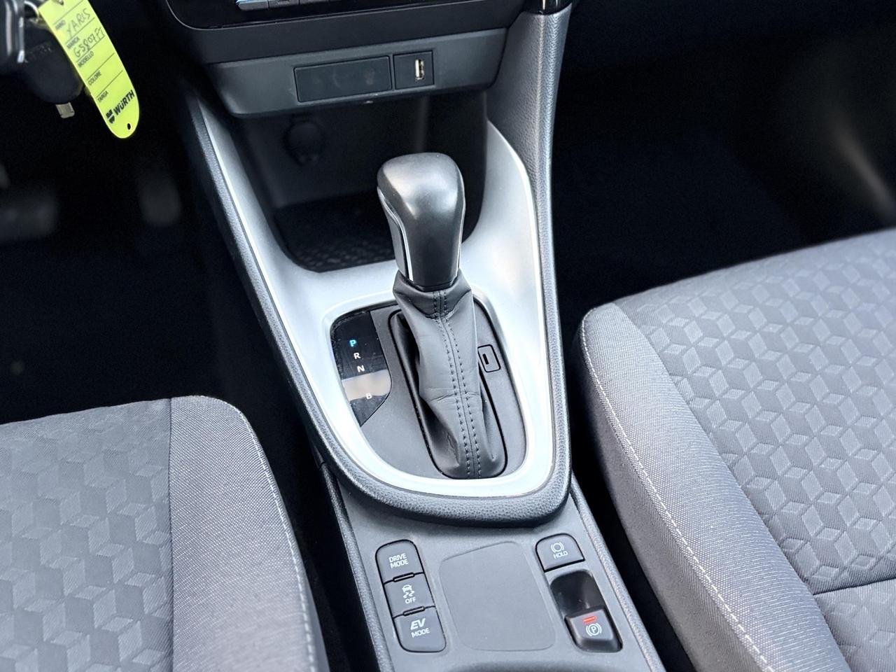 Toyota Yaris 1.5 Hybrid 92CV E6 Trend - 2023