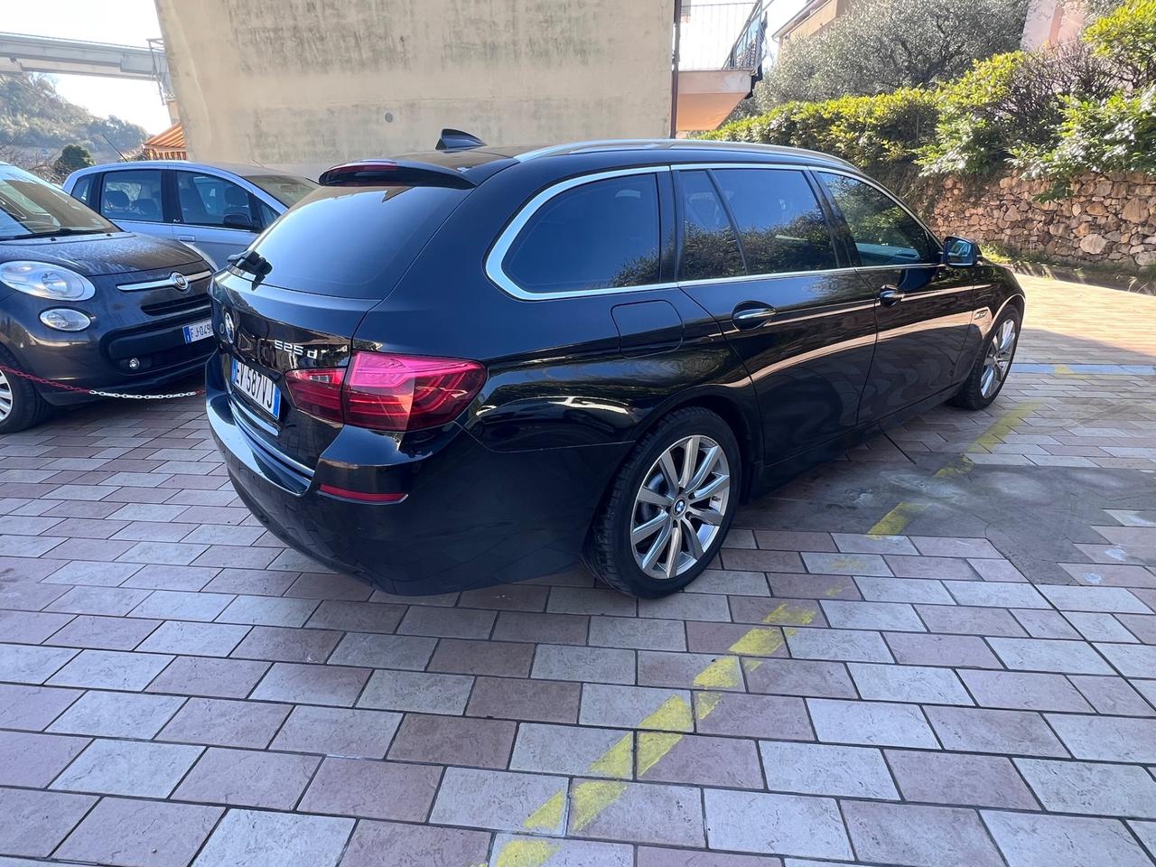 Bmw 525 525d xDrive Touring Luxury