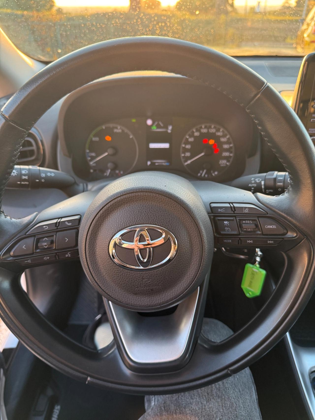 Toyota Yaris 1.5 Hybrid 5 porte Business