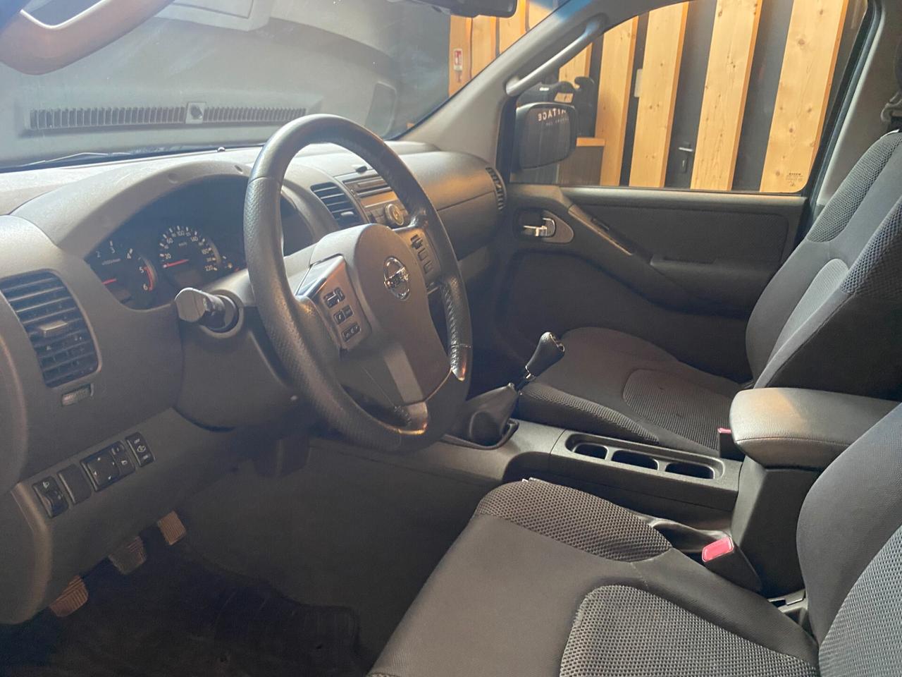 Nissan Navara 2.5 dCi 4 porte Double Cab LE awd