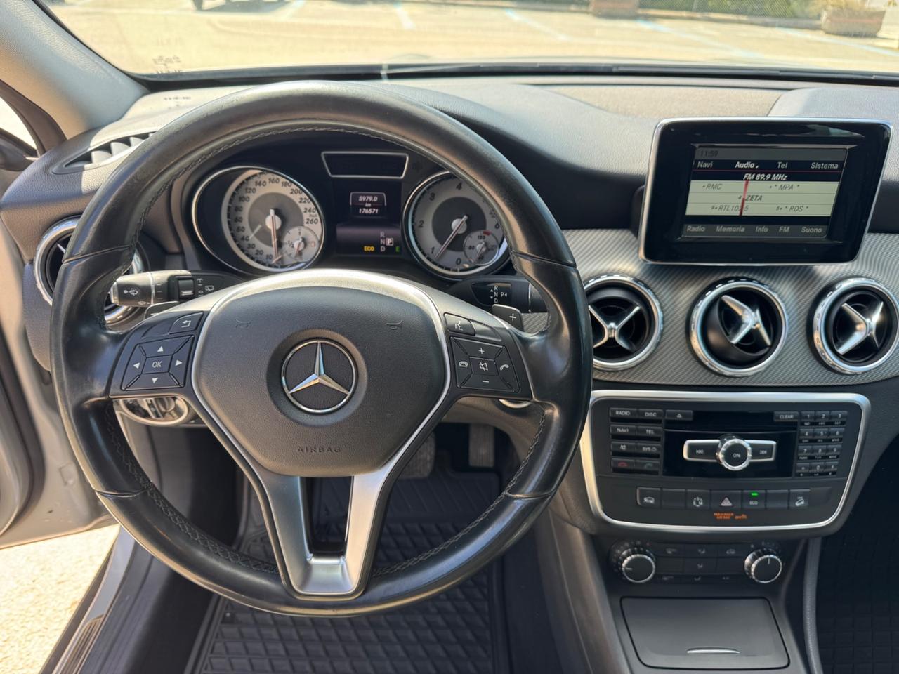 Mercedes-benz GLA 220 CDI Automatic 4Matic Sport