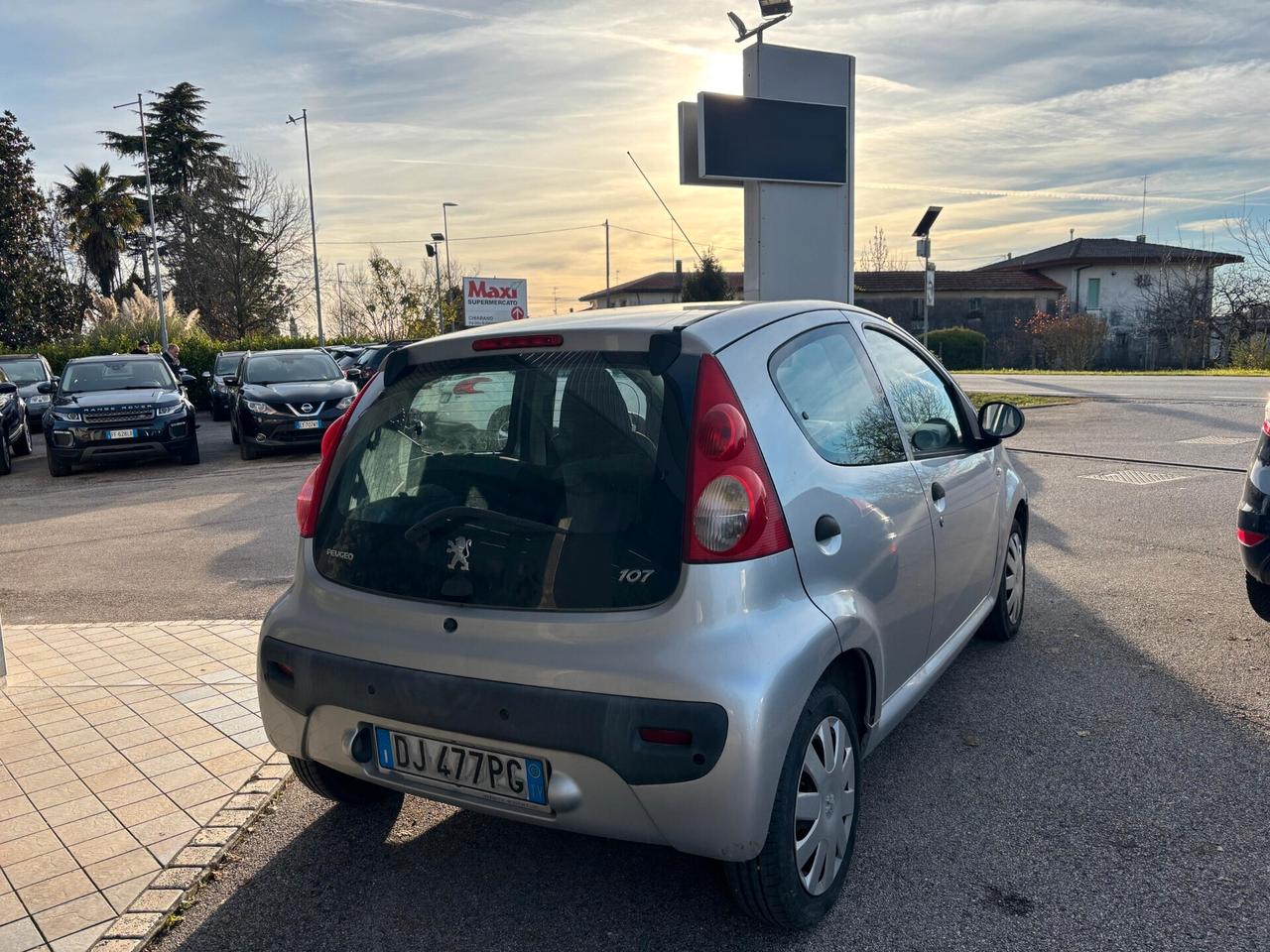 Peugeot 107 1.0 Benzina Neopatentati